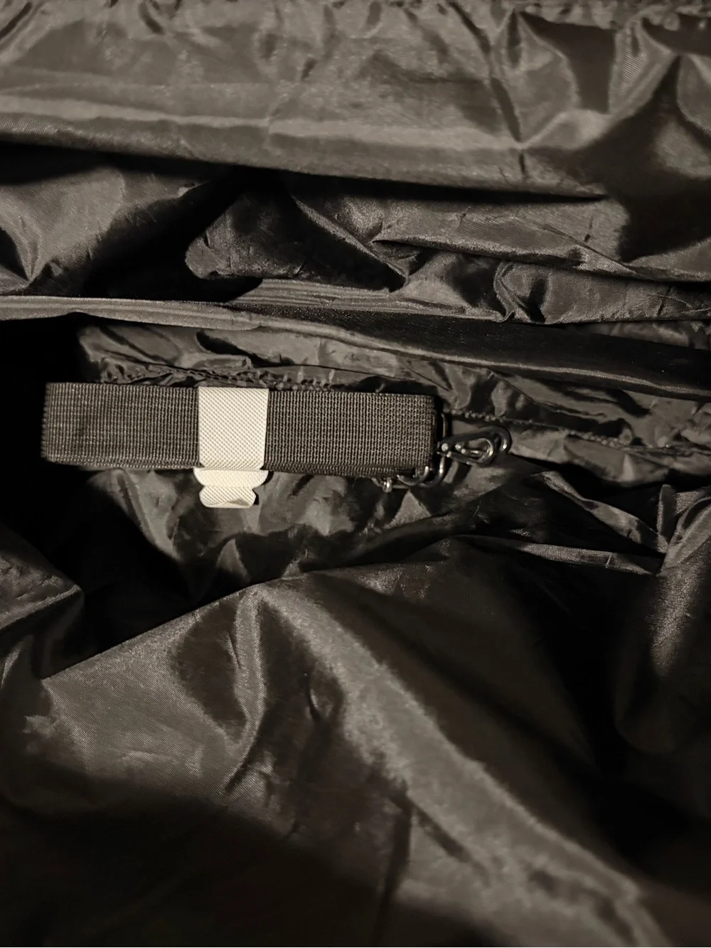 John Varvatos Olive Green Canvas Carryall Weekender Cargo Bag Detachable Strap